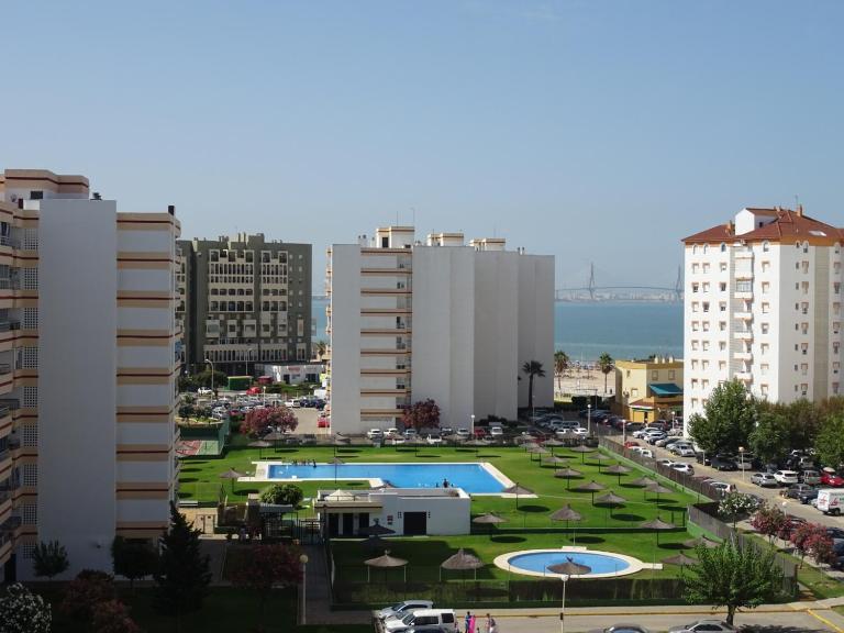 Apartamento playa Valdelagrana - Bed and Breakfast El Puerto de Santa María