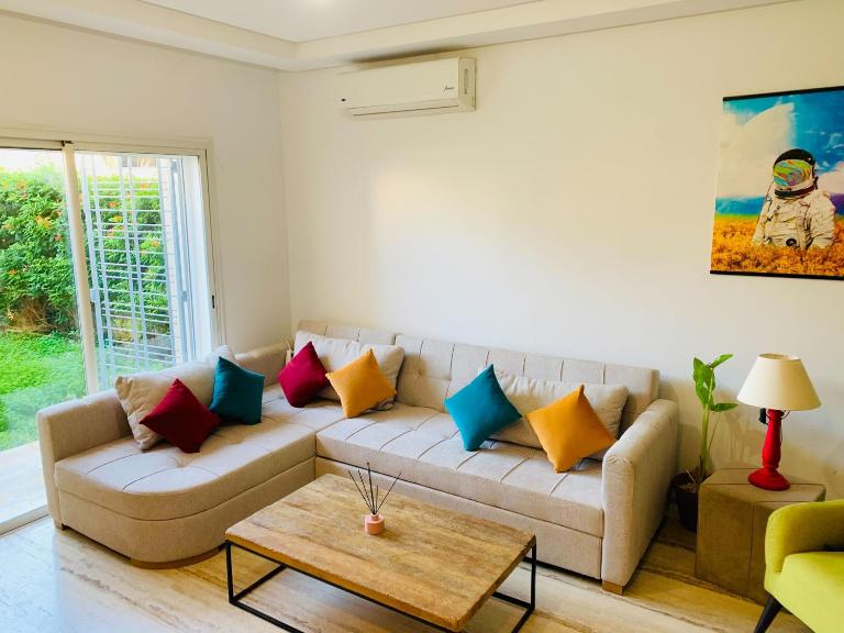 Dar Masha - Proche de Tout - Séjour Chic à Jardin de Carthage - B&B Túnez