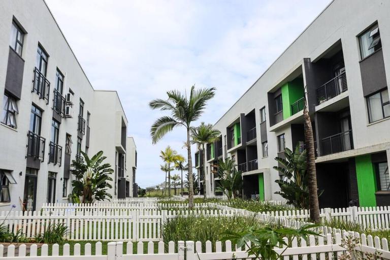 Elihle GuestHouse at BallitoGroves - B&B Ballito