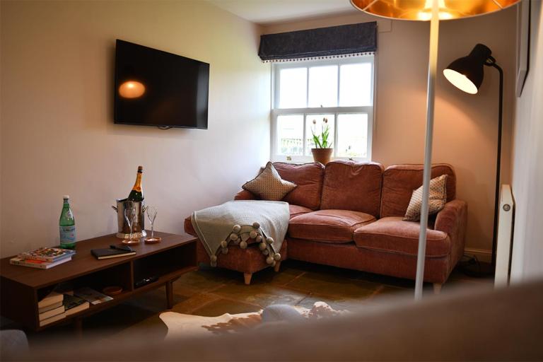 Luxury Self-Catering Apartment - Ferienwohnung Colne