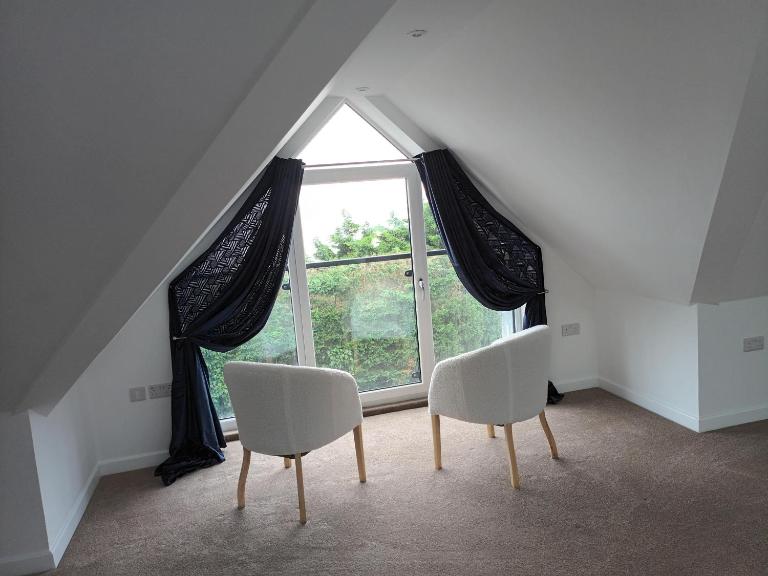 Stunning 3 bedroom flat for 5 people overlooking the sea 2A - B&B Felixstowe