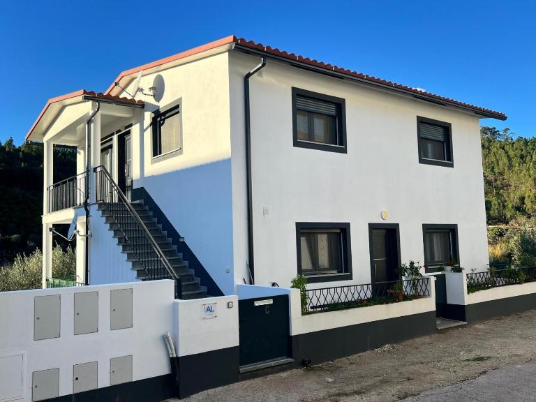 Alojamentos da Aldeia - Ferienwohnung Vila de Rei