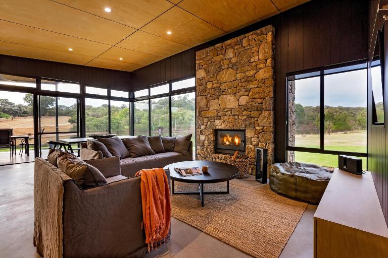 Artisan Gunyulgup - Luxe Lakeside Wellness Hideaway - B&B Yallingup