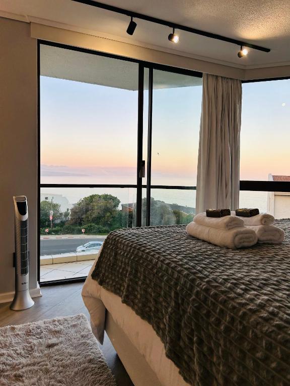 Ocean Views Apartment - Ferienwohnung Plettenberg Bay