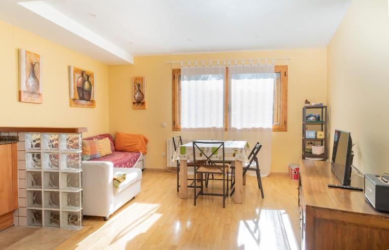 Apartamento en Gombrèn con vistas a la naturaleza - B&B Gombrèn