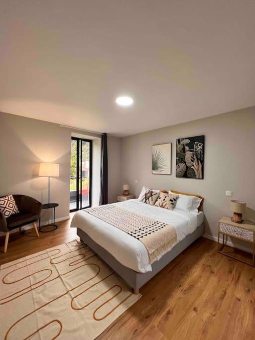 Roots Guesthouse- B - Ferienwohnung Sao Vicente