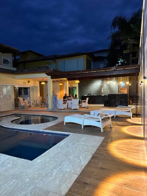 Casa em buzios c piscina e 4 suítes - Chambres d'hôtes Armação dos Búzios