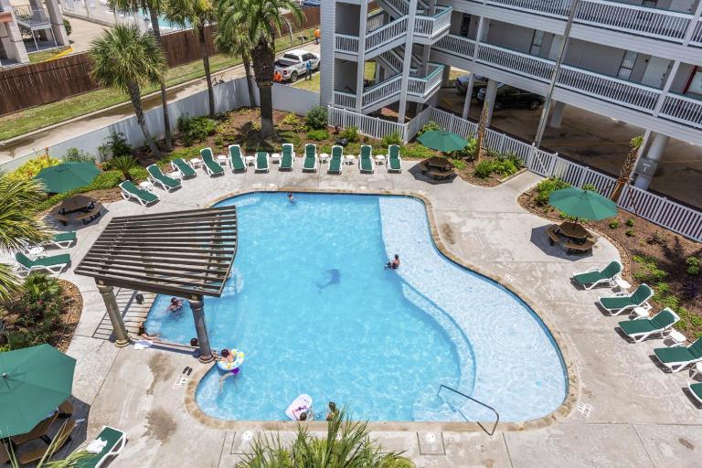 Oceanfront Condo Heated Pool Walk to Beach Views - Ferienwohnung Galveston