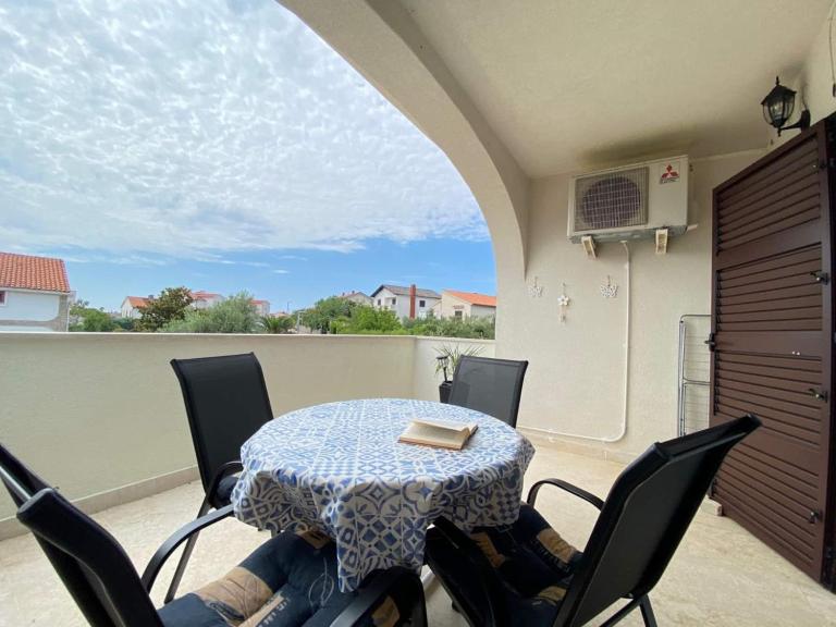 Apartments Xenia Krk - B&B Krk