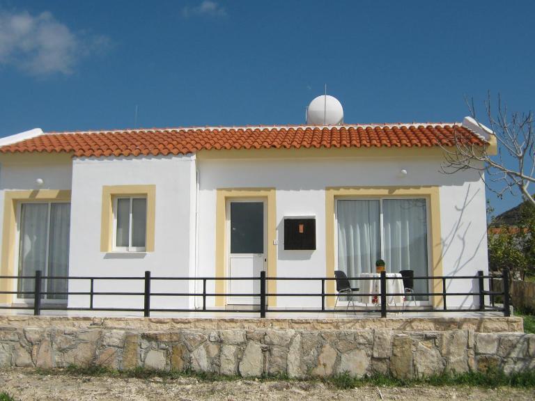 Pangeras Apartments - B&B Pissoúri