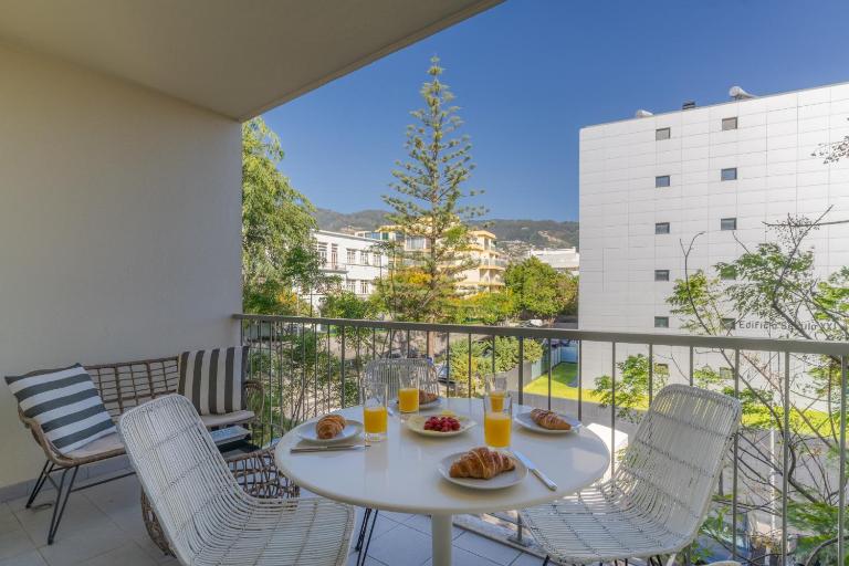 Elena Apartment by Atlantic Holiday - B&B Funchal
