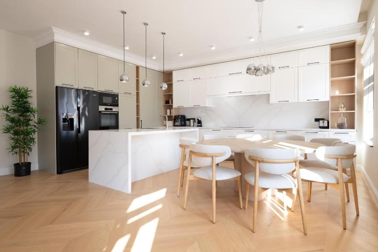 Luxurious and spacious 4BR in historical downtown - B&B Zagreb