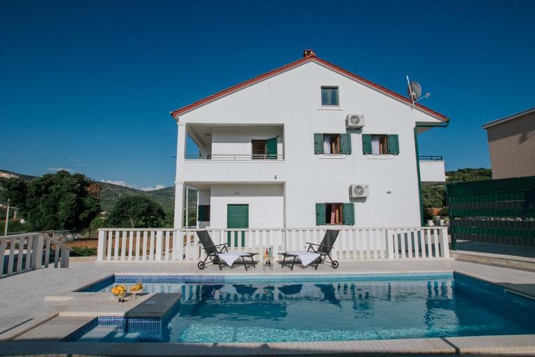 Villa Dagovi in Vrsine - Haus für 9 Personen - B&B Vrsine
