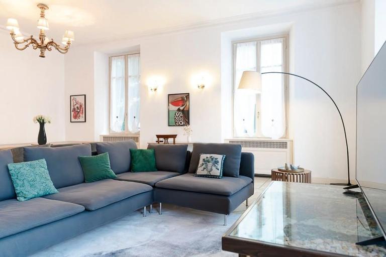 Luxury Apartment on the center of Como - Bed and Breakfast Como
