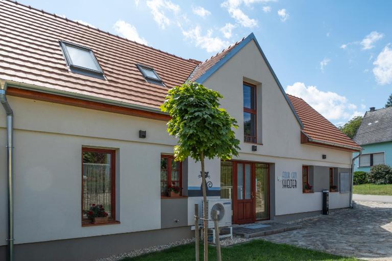 4Catsshelter - B&B Cák