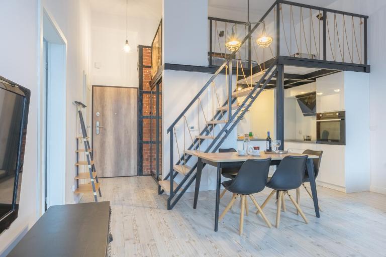 Apartament z antresolą Nowa Papiernia - B&B Breslavia