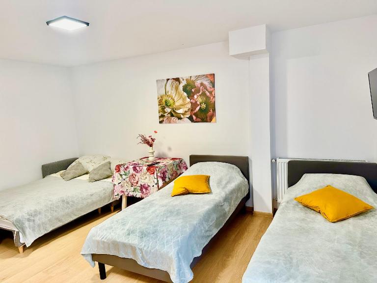 Apartament nr 1 lub 2 przy Sali Kominkowej - B&B Przeczyce