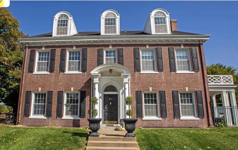 Iconic Historic Home - Chambres d'hôtes Hastings