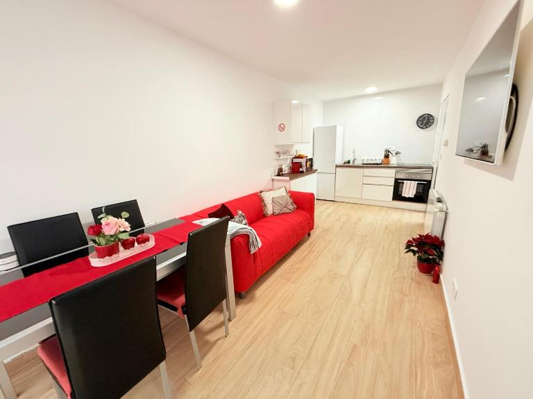 Rosa Rooms, Habitación con baño privado - B&B Pozuelo de Alarcón