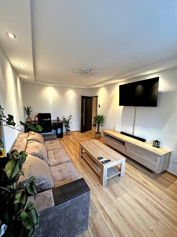 UltraCentral Apartment - Ferienwohnung Târgu Jiu