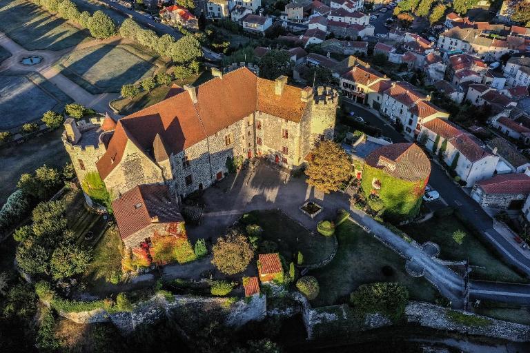 Château royal de Saint-Saturnin - B&B Saint-Saturnin
