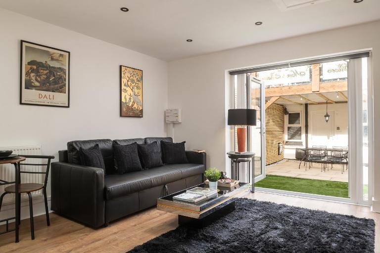 The Hideaway - B&B Llandudno