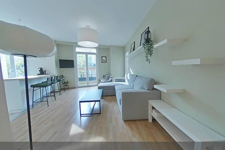 3 bedrooms-Very bright and spacious appt- wifi - B&B Toulon
