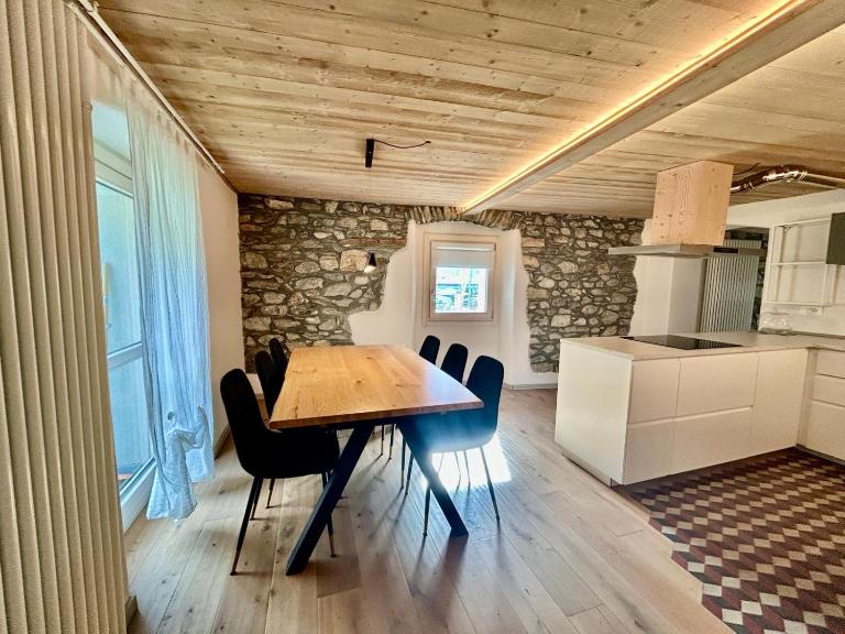 Aosta Holiday Apartments - Monte Zerbion - Chambres d'hôtes Aoste
