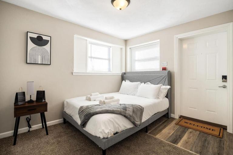 the susan - a cozy, comfy 1bd suite - B&B Peoria