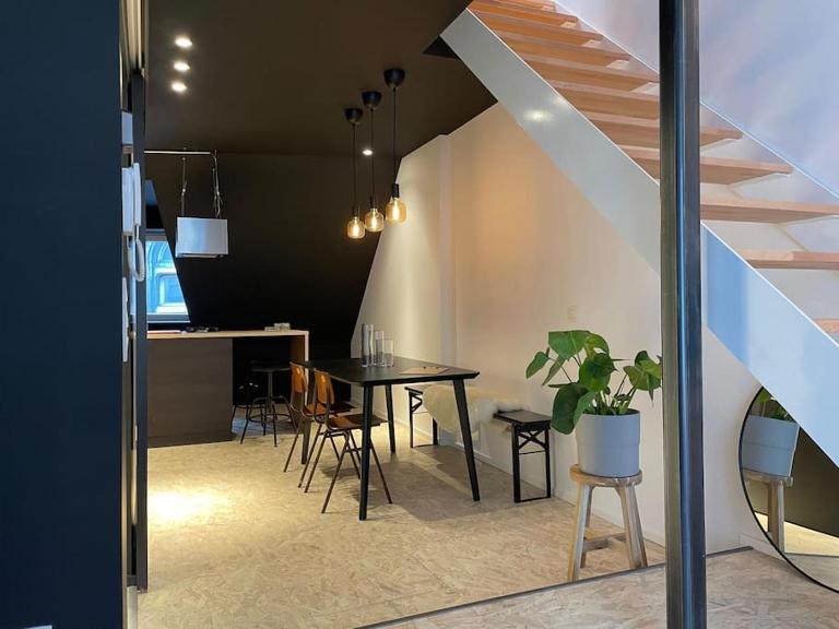 Duplex in the historic heart of Liège - 3rd floor - Bed and Breakfast Luik