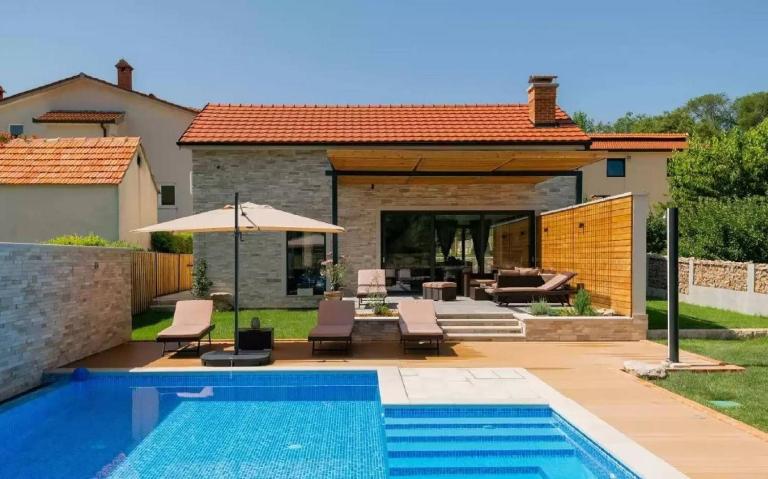 MY DALMATIA - Luxury villa Prolozac with private heated pool - B&B Donji Proložac