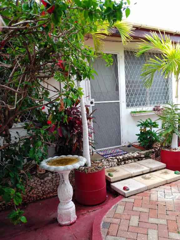 Cozy Studio Apartment-Free airport pickup and drop off - Ferienwohnung Lord’s Bank
