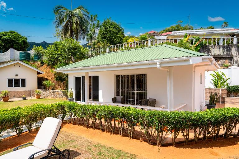 Au Cap Self Catering - Bed and Breakfast Anse aux Pins