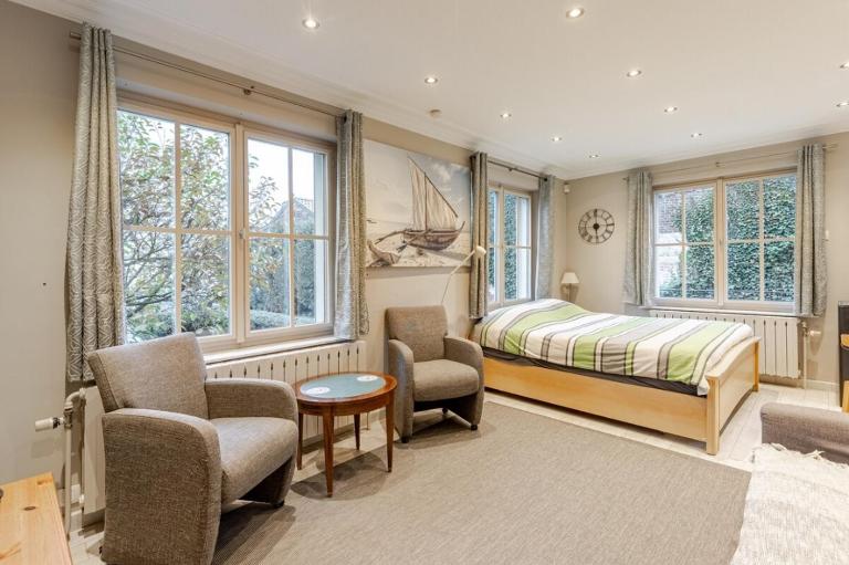 Cosy Studio close to Bruxelles South Charleroi Airport - B&B Courcelles