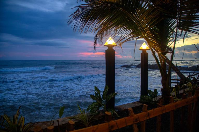 Oceanic Bliss Villa - Ferienwohnung Galle