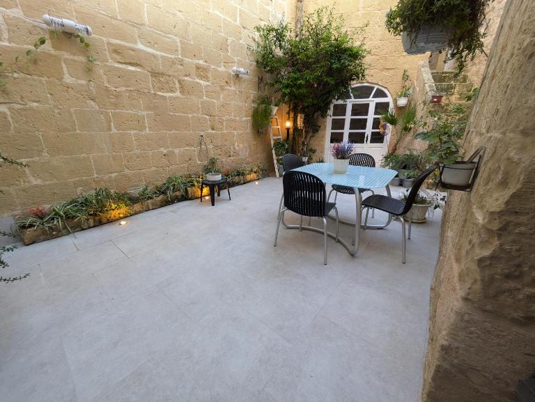 Traditional Maltese House in centre of Town - Ferienwohnung Mosta