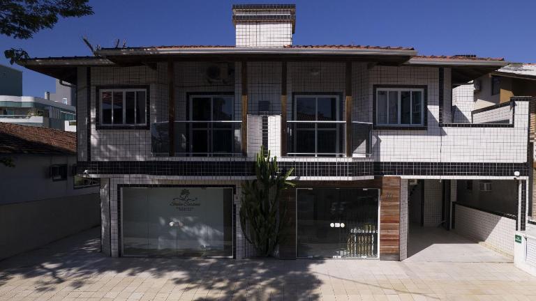 Residencial Adolfo - Mestre Naro - Ferienwohnung Bombinhas