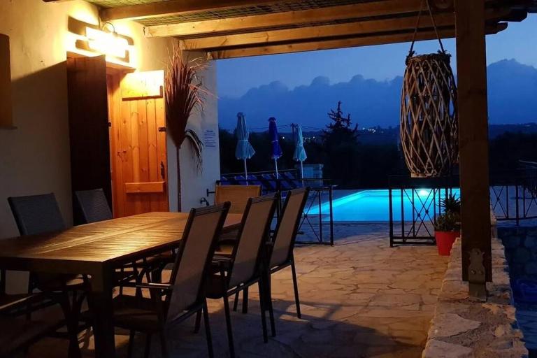 Villa Selene, mountain views, no stairs, 2 km from beach - Chambres d'hôtes La Canée