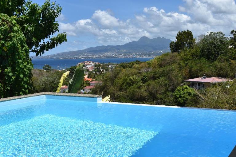 Les Terrasses de la Wallon Cannelle - Chambres d'hôtes Les Trois-Îlets