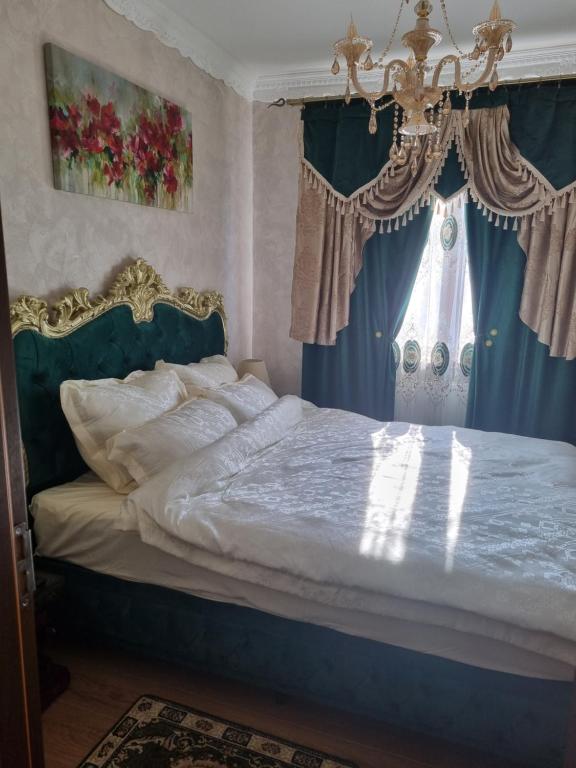 Apartament ultracentral Classic Vibe - B&B Craiova