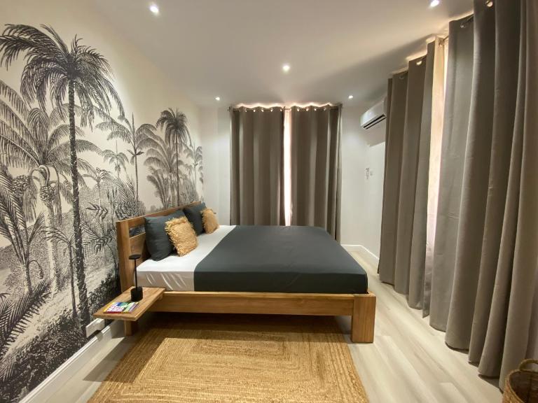 Luxury Retreat at Aqua Breeze Apartment, Flic en Flac - B&B Flic en Flac