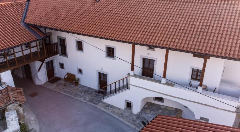 Wellba Boutique Hotel - Ferienwohnung Ajdovščina