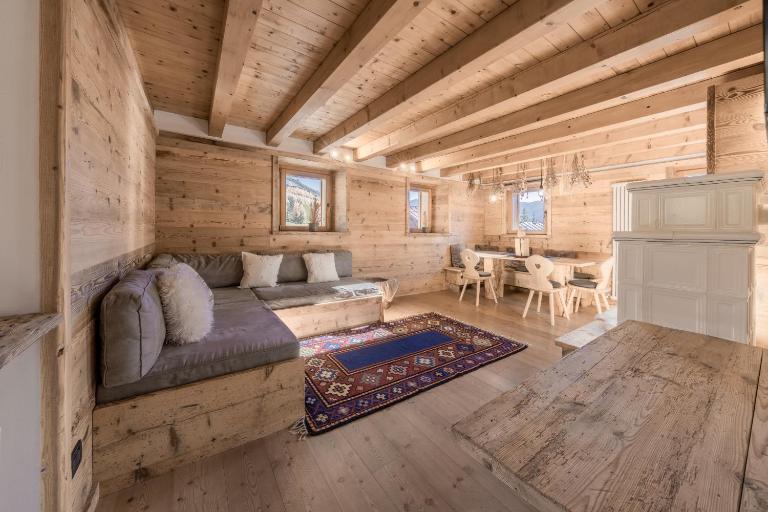 NeveSole Chalet - Charming Flat Near Dolomiti Ski Slopes - Chambres d'hôtes San Vito di Cadore