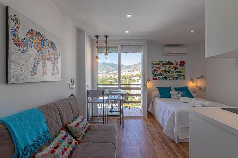 Estudio Las Naciones II - Chambres d'hôtes Benalmádena