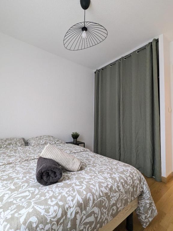 Le Clairvaux - Proche centre avec 1 place en parking souterrain - B&B Dijon