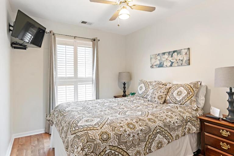 535 E Liberty Lane Carriage House - Chambres d'hôtes Savannah