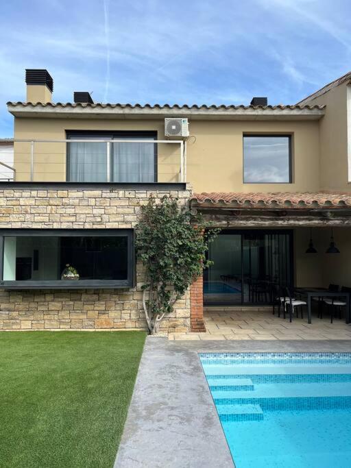 Casa Mont-mar - B&B Mont-ras