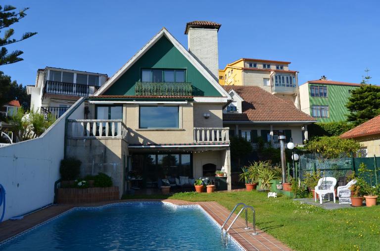 Casa PLAYA SINÁS - B&B Raxo