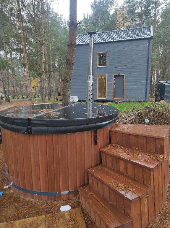 UrszuLove - dom na wyłączność z jacuzzi, blisko jeziora - B&B Urszulewo