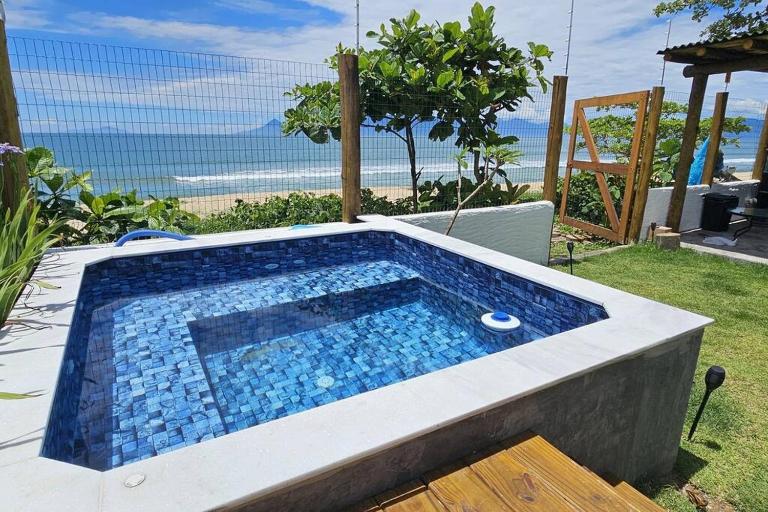 Casa Container Pe na Areia - B&B Caraguatatuba